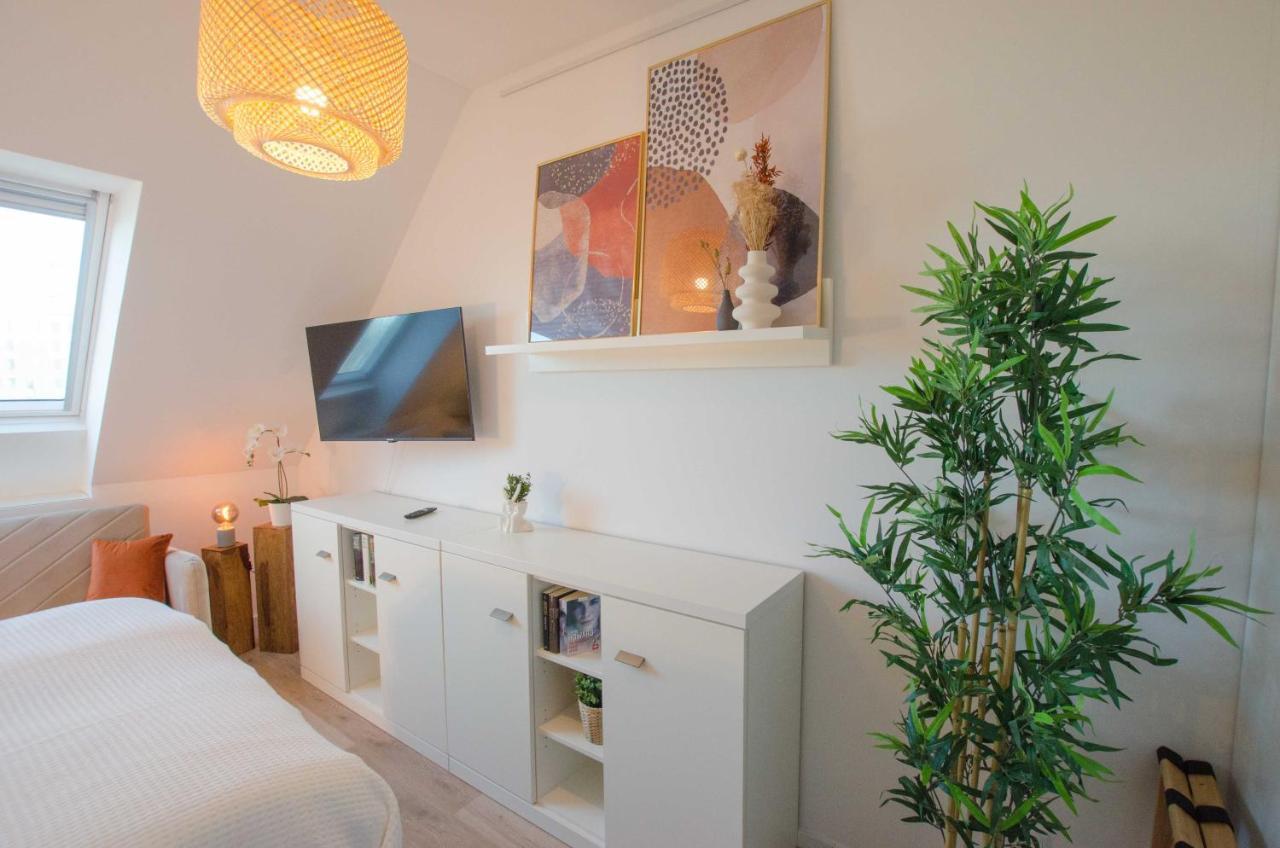 Casarina - Gemuetliches Apartment Im Zentrum Augsburg Eksteriør bilde